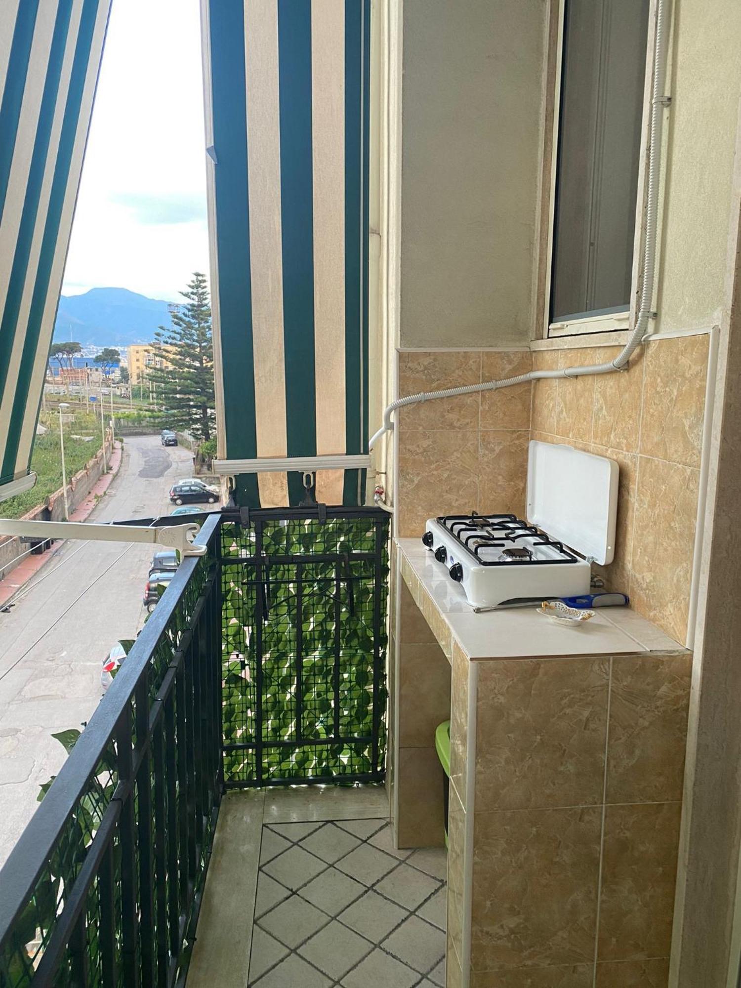 La Casa Di Poppea-view Of Vesuvius * Torre Annunziata